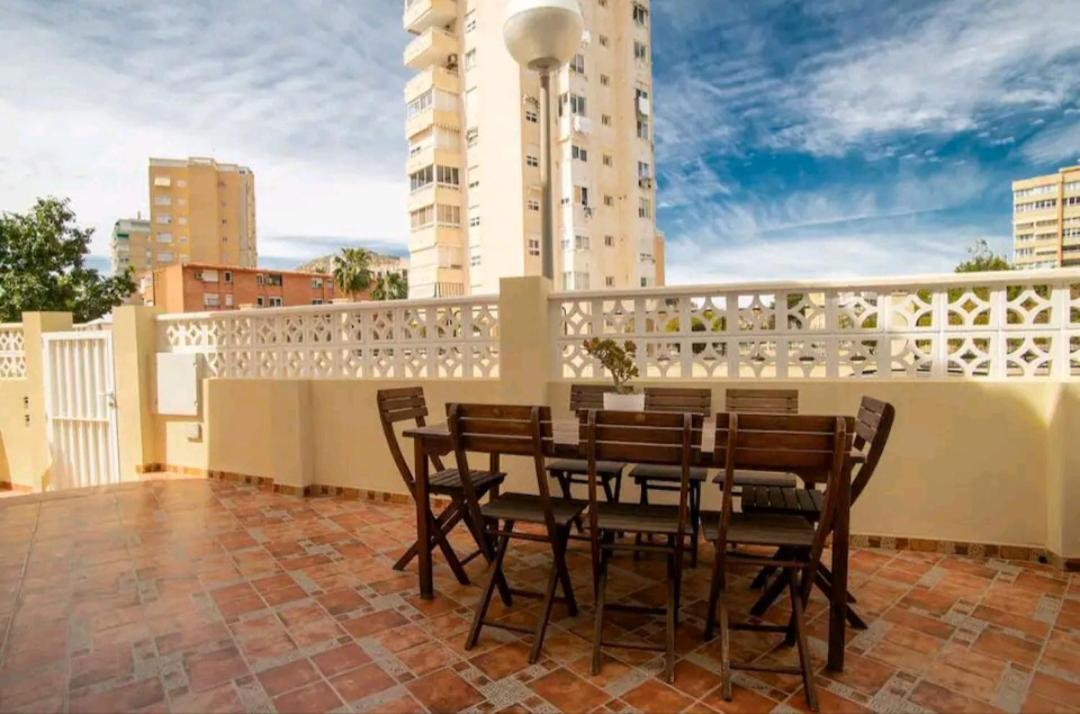 Appartement Albufereta Cozy Studio With A Great Terrace à Alicante Extérieur photo